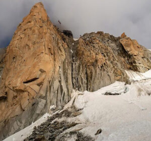 mountain showing where rockfall occurred