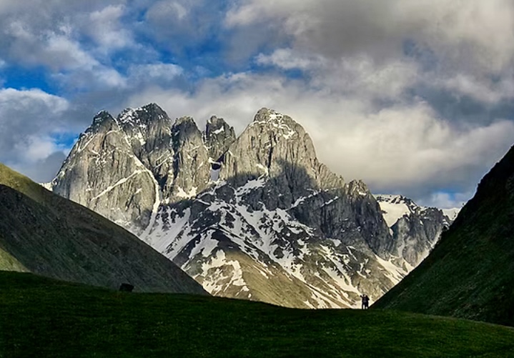 The Chaukhi massif. 