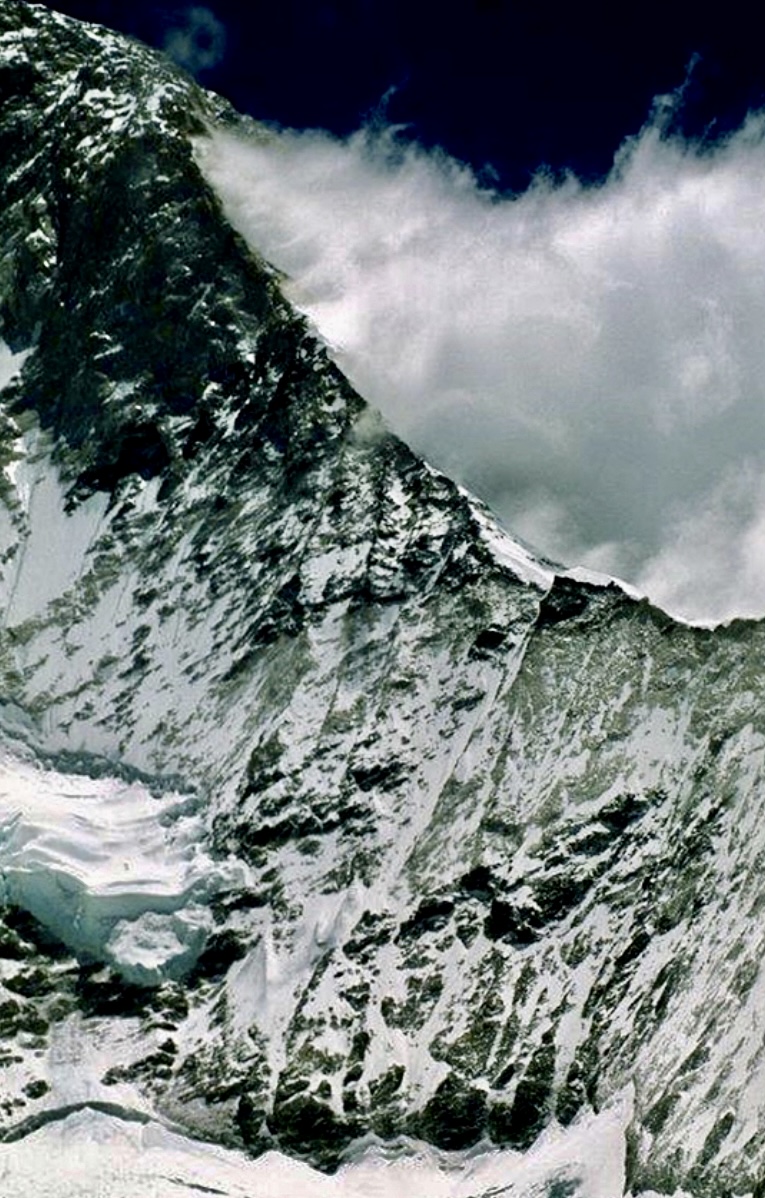 The West Pillar of Makalu.