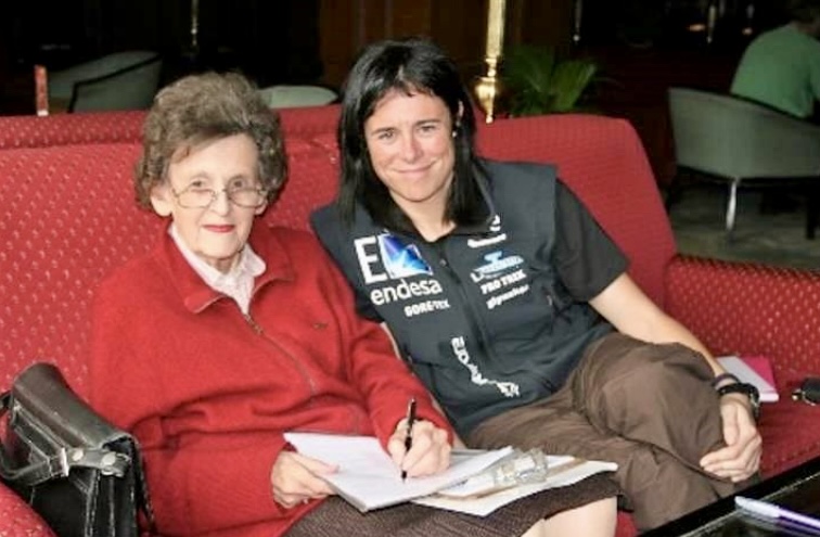 Miss Hawley with Edurne Pasaban. 