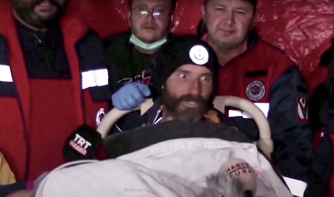 rescued caver mark dickey